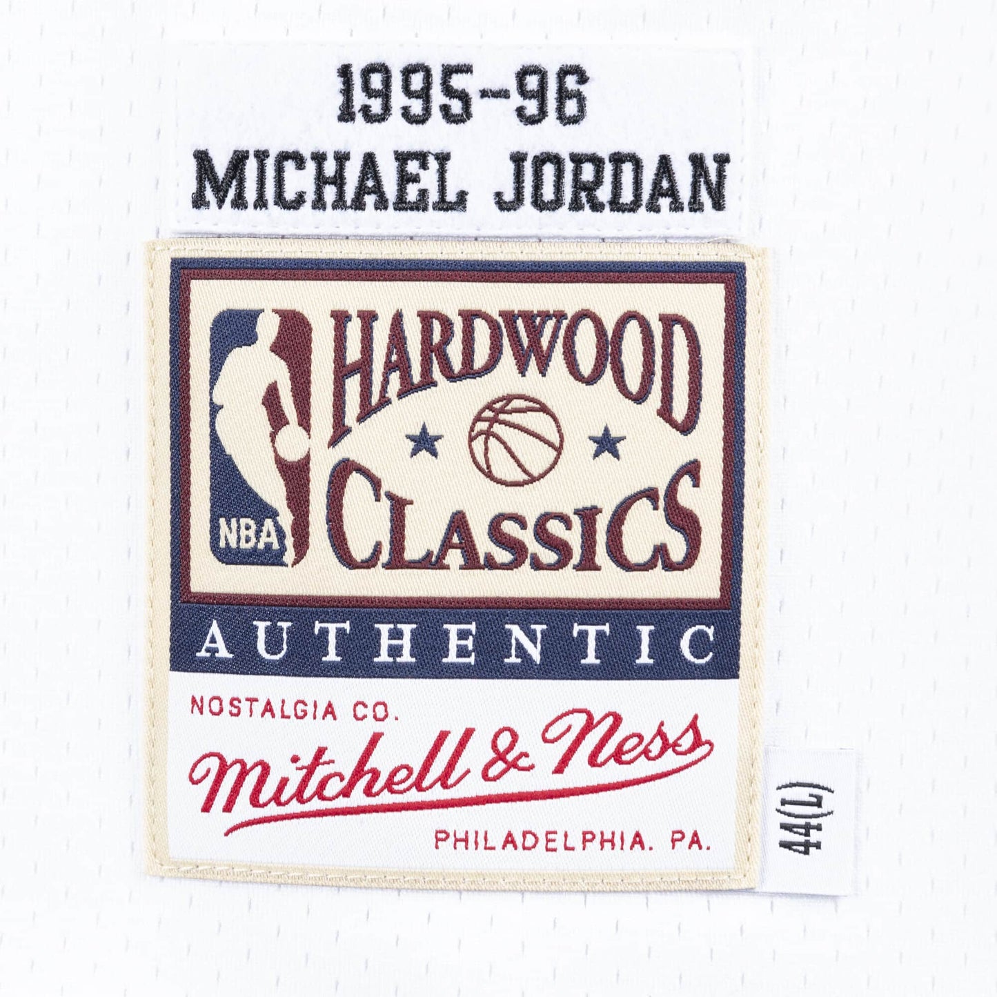 Chicago Bulls Michael Jordan 1995/96 White Jersey By Mitchell & Ness
