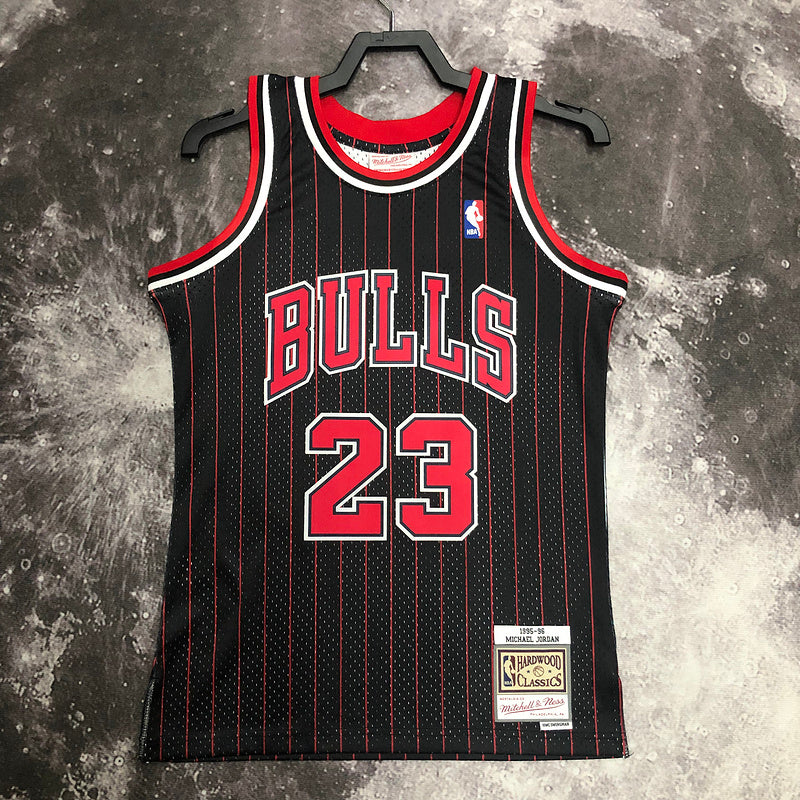 Chicago Bulls Michael Jordan 1995/96 Black Jersey By Mitchell & Ness